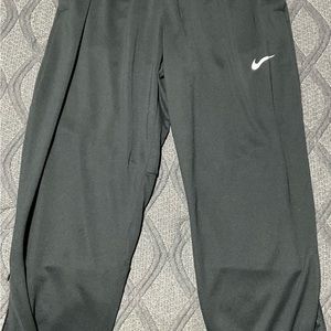 Nike Dri Fit Athletic pants middle back pocket   size small